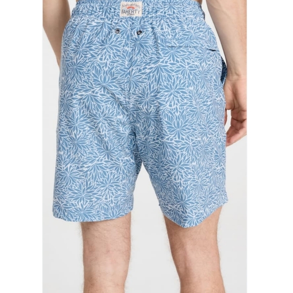 313. Faherty Beacon Swim Trunks | Colors: Blue Waters Frond Print - Picture 3 of 10
